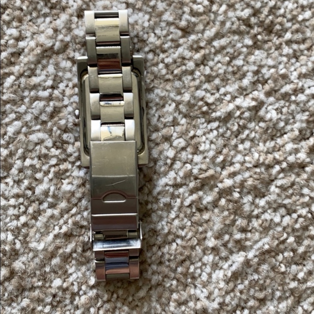 Kenneth Cole Watch - Picture 3 of 3